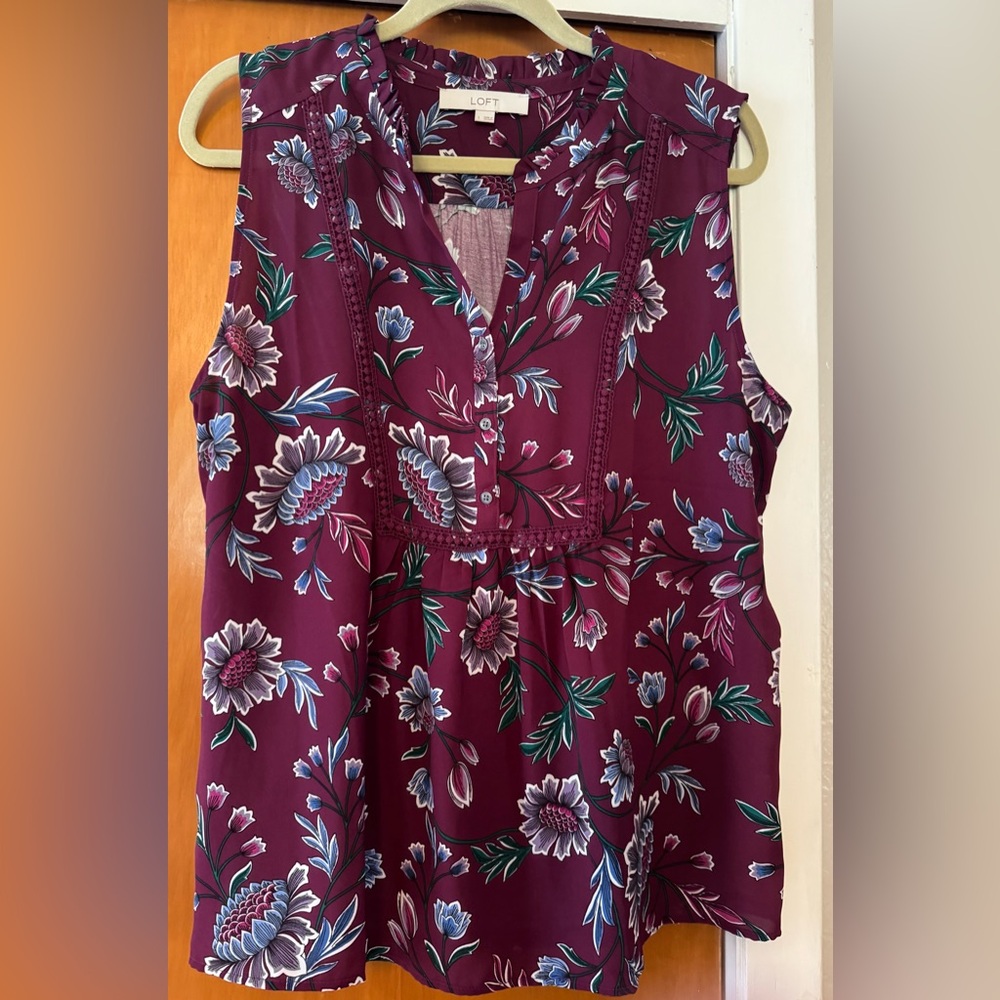LOFT Floral Sleeveless Top